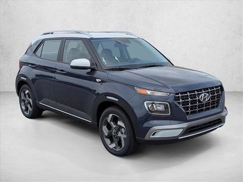 New 2026 Hyundai Venue SEL FWD image 3