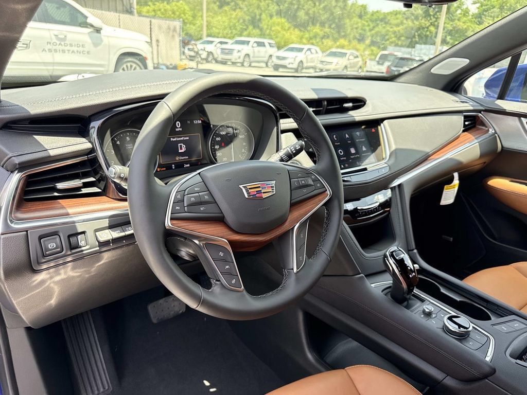 New 2026 Cadillac XT5 Premium Luxury w/ Driver Assist Package AWD/4WD image 33