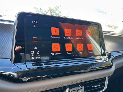New 2026 Volkswagen Atlas Peak Edition AWD/4WD image 34
