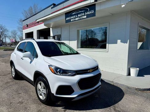 Used 2019 Chevrolet Trax LT w/ LT Convenience Package image 7