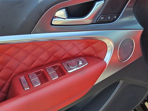 Used 2025 Genesis G70 3.3T Advanced w/ Sport Prestige Package image 22