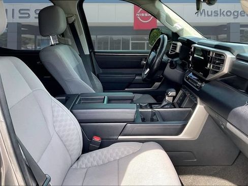 Used 2023 Toyota Tundra SR5 w/ SR5 Convenience Package AWD/4WD image 27