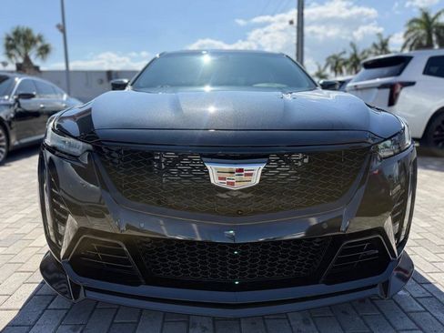 Used 2024 Cadillac CT5 V RWD image 2
