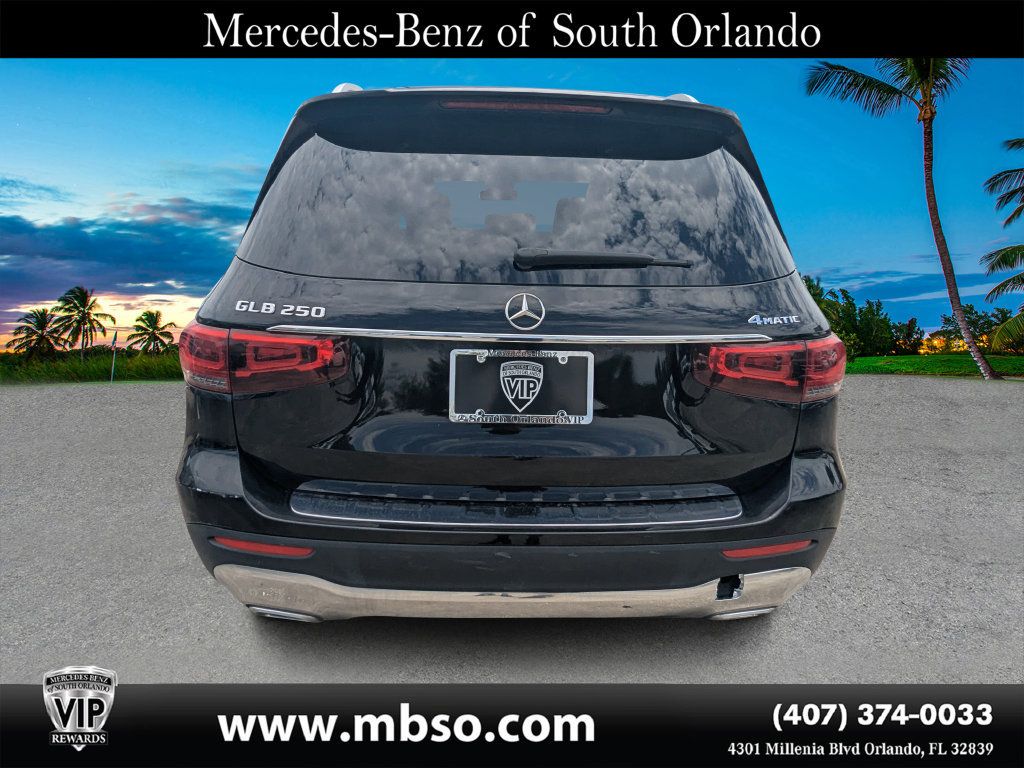 Used 2022 Mercedes-Benz GLB 250 4MATIC w/ Premium Package Lite image 17