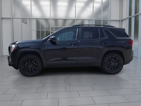 Used 2025 GMC Terrain Elevation w/ Elevation Premium Package AWD/4WD image 5