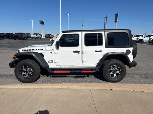 Used 2022 Jeep Wrangler Unlimited Rubicon w/ Cold Weather Group image 8