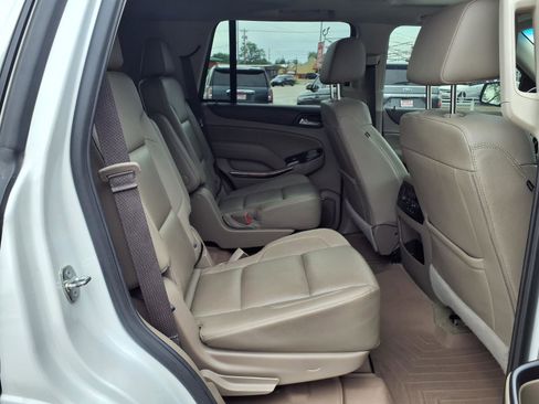 Used 2017 GMC Yukon SLT w/ Open Road Package AWD/4WD image 16