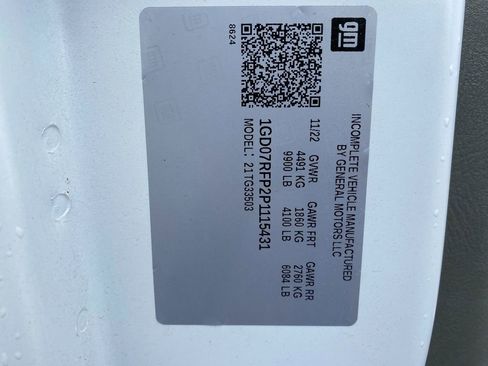 Used 2023 GMC Savana 3500 w/ Power Convenience Package image 32