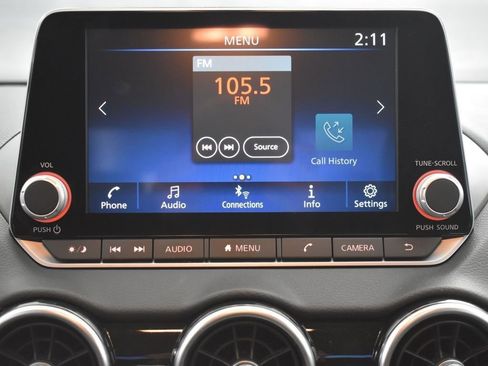 Used 2025 Nissan Sentra SV w/ Trunk Package image 10