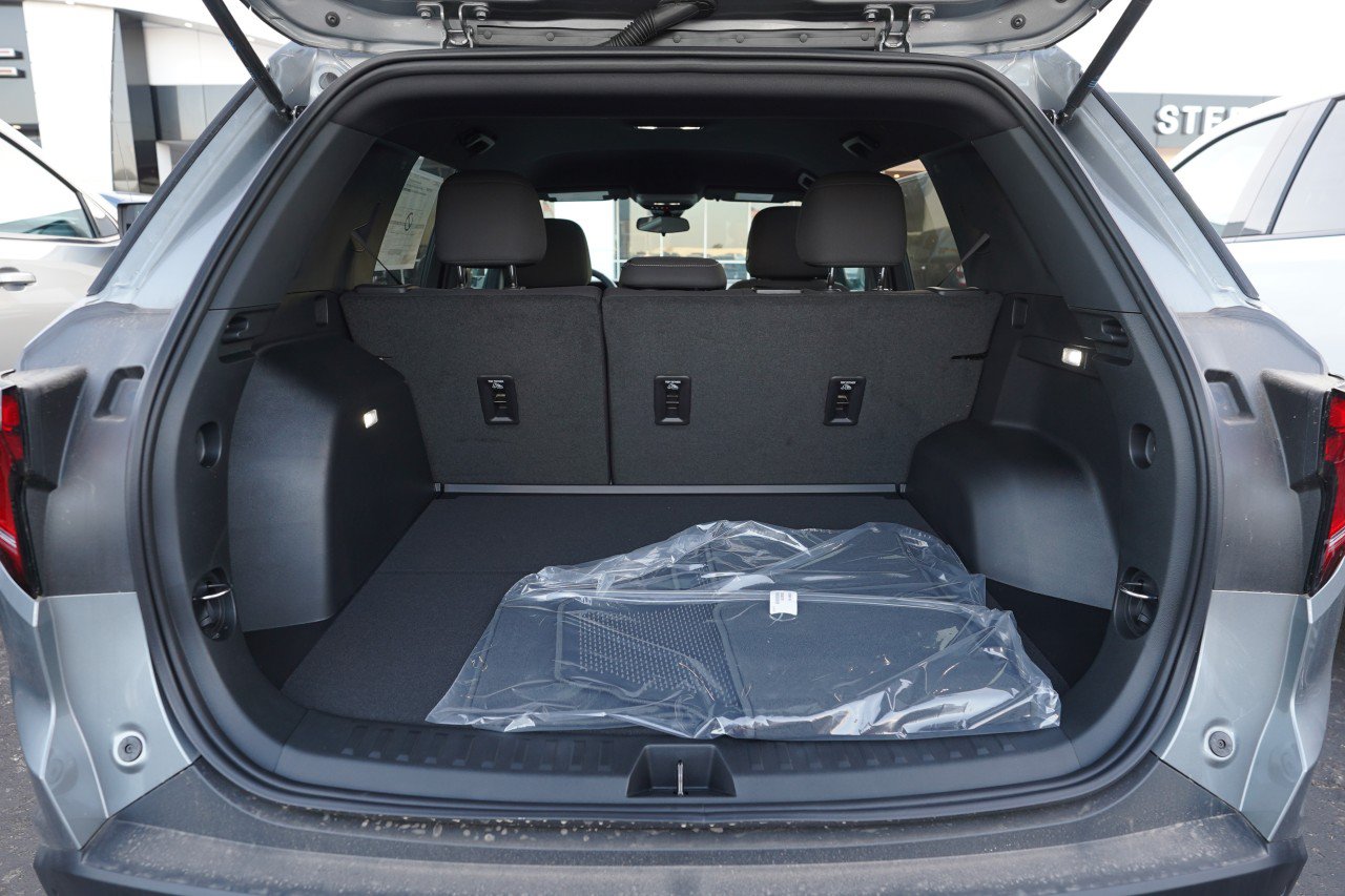 New 2026 GMC Terrain Elevation w/ Black Edition FWD image 23