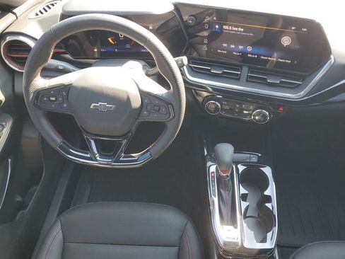 Certified 2024 Chevrolet Trax RS w/ Driver Confidence Package FWD image 11