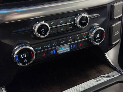 Used 2021 Ford F150 Lariat AWD/4WD image 19