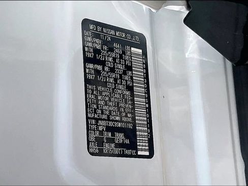 Used 2025 Nissan Rogue Platinum FWD image 30