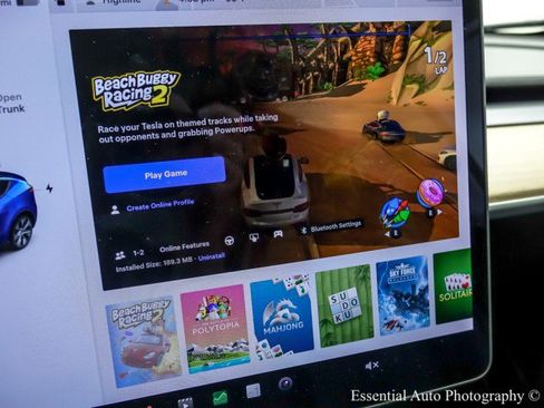 Used 2020 Tesla Model Y Long Range image 24