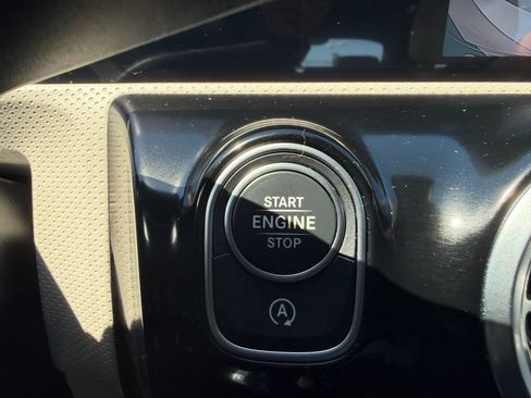 Used 2022 Mercedes-Benz A 220 image 28