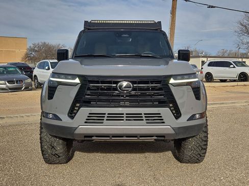 Used 2024 Lexus GX 550 image 10