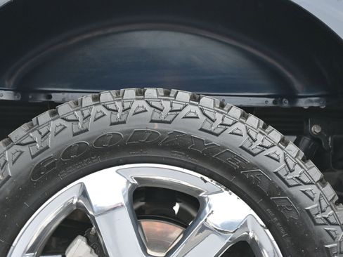 Used 2022 Ford F150 Lariat image 46