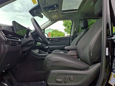 Used 2026 Kia Carnival SX w/ SX Dark Edition Package FWD image 15