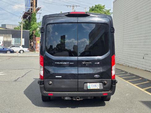 Used 2019 Ford Transit 350 XLT RWD image 6