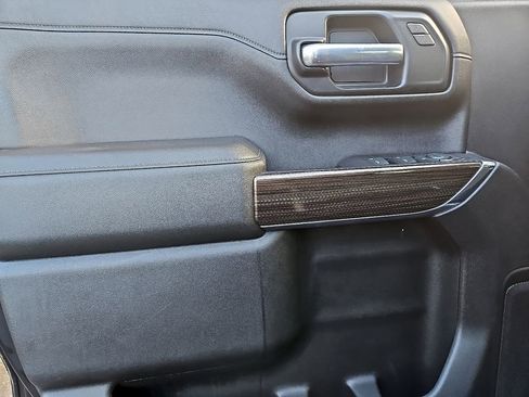 Used 2021 Chevrolet Silverado 1500 RST image 11