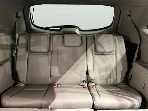 Used 2015 Toyota Highlander XLE image 38