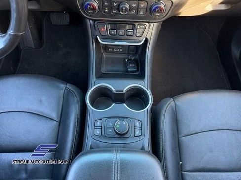 Used 2020 GMC Terrain SLT w/ Preferred Package image 23