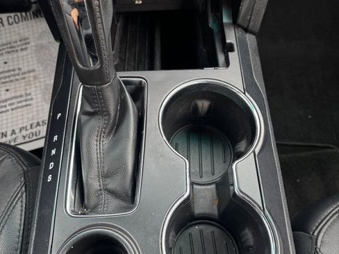 Used 2016 Ford Explorer XLT w/ Equipment Group 202A image 25