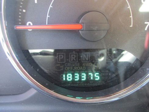 Used 2012 Jeep Wrangler Unlimited Sport image 13