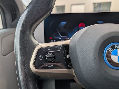 Used 2023 BMW iX xDrive50 AWD/4WD image 19