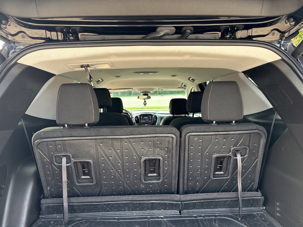 Used 2021 Chevrolet Traverse LT w/ LPO, Floor Liner Package AWD/4WD image 26