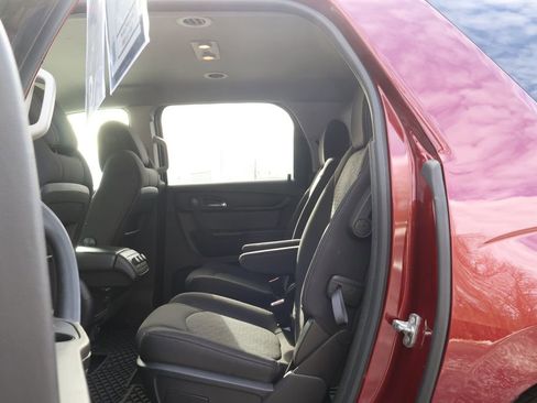 Used 2016 GMC Acadia SLE image 41