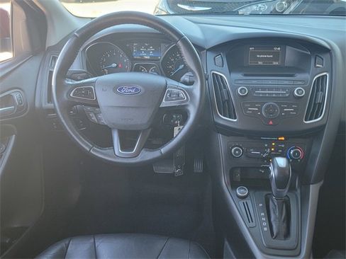 Used 2015 Ford Focus SE w/ Equipment Group 201A image 13