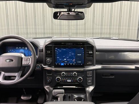Used 2025 Ford F150 Lariat image 35