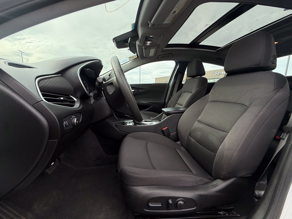 Used 2024 Chevrolet Malibu LT FWD image 21