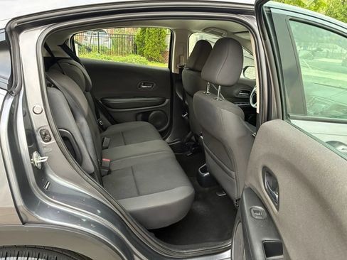 Used 2019 Honda HR-V LX image 16