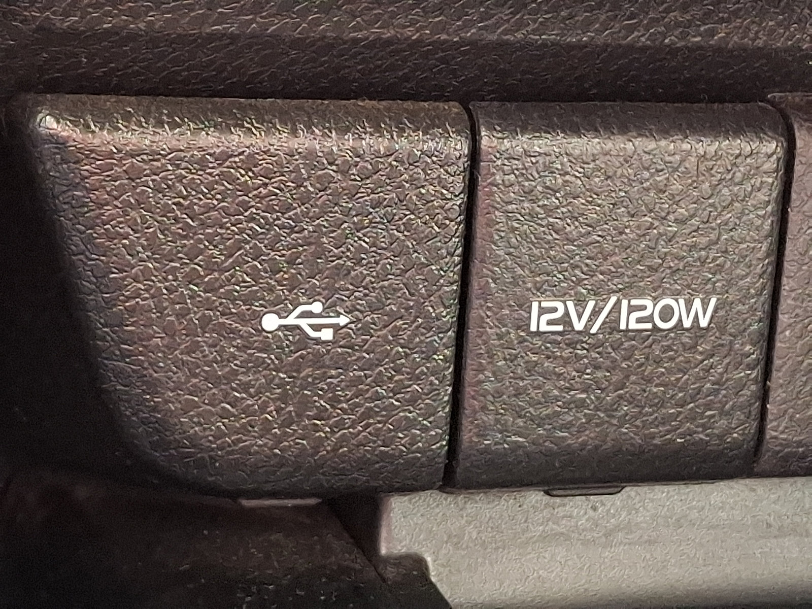 Used 2020 Toyota Camry SE AWD/4WD image 22