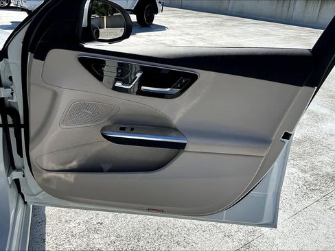 Used 2024 Mercedes-Benz C 300 Sedan image 22