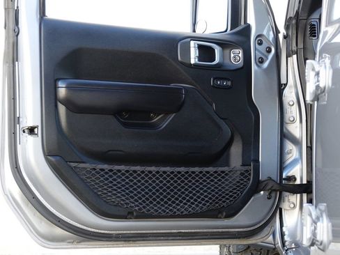 Used 2020 Jeep Wrangler Unlimited Sport image 35