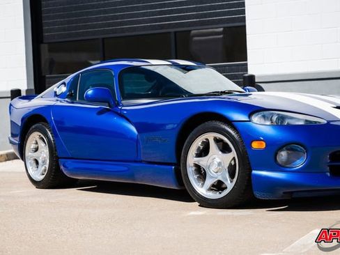 Used 1996 Dodge Viper GTS image 36