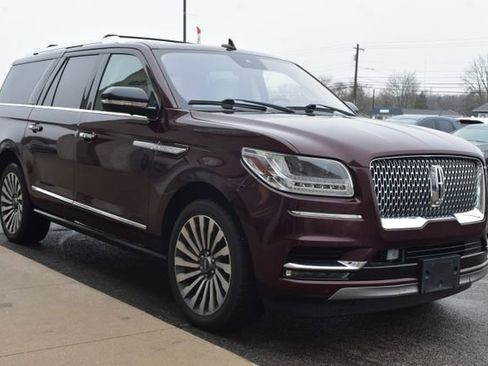 Used 2018 Lincoln Navigator L Reserve w/ Technology Package image 13