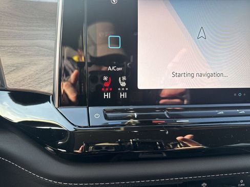 New 2026 Volkswagen Atlas SE AWD/4WD image 34