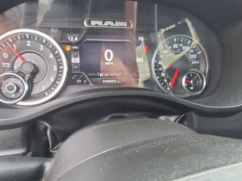 Used 2022 RAM 1500 Big Horn AWD/4WD image 17