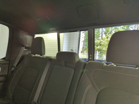 Used 2025 RAM 1500 Big Horn image 29