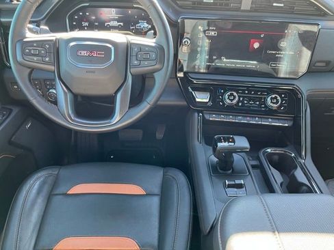 Used 2024 GMC Sierra 1500 AT4 w/ Technology Package image 19
