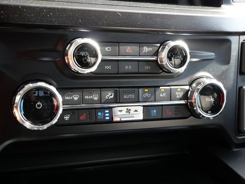 New 2026 Ford F250 Lariat w/ Black Appearance Package AWD/4WD image 28
