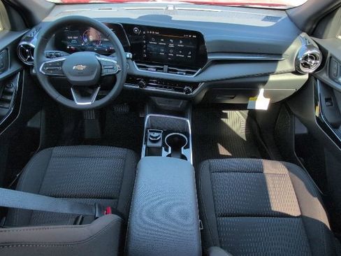 New 2026 Chevrolet Equinox LT w/ Safety and Technology Package image 7