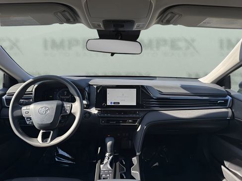 Used 2026 Toyota Camry LE image 11