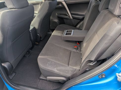 Used 2017 Toyota RAV4 XLE FWD image 25