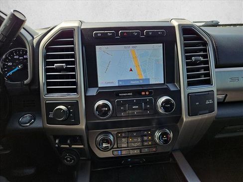 Used 2020 Ford F250 Platinum w/ FX4 Off-Road Package AWD/4WD image 15