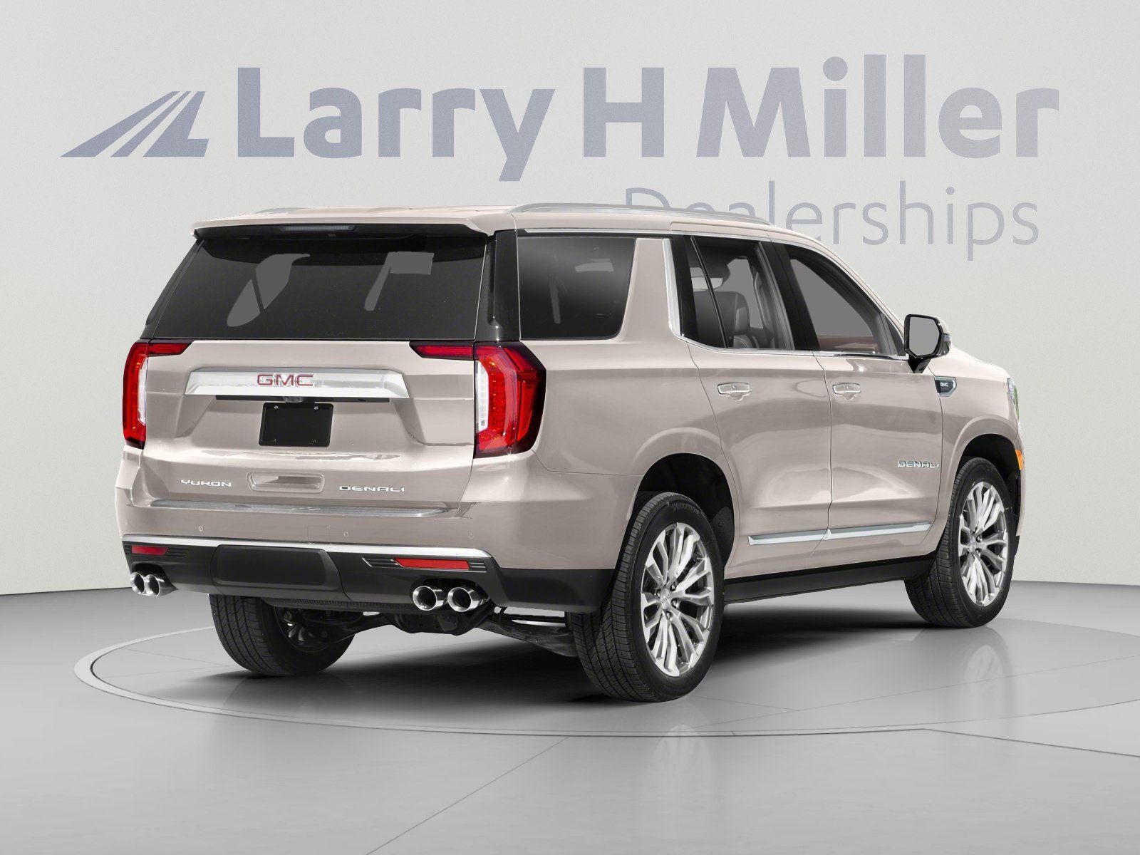 Used 2024 GMC Yukon Denali w/ Advanced Technology Package AWD/4WD image 2